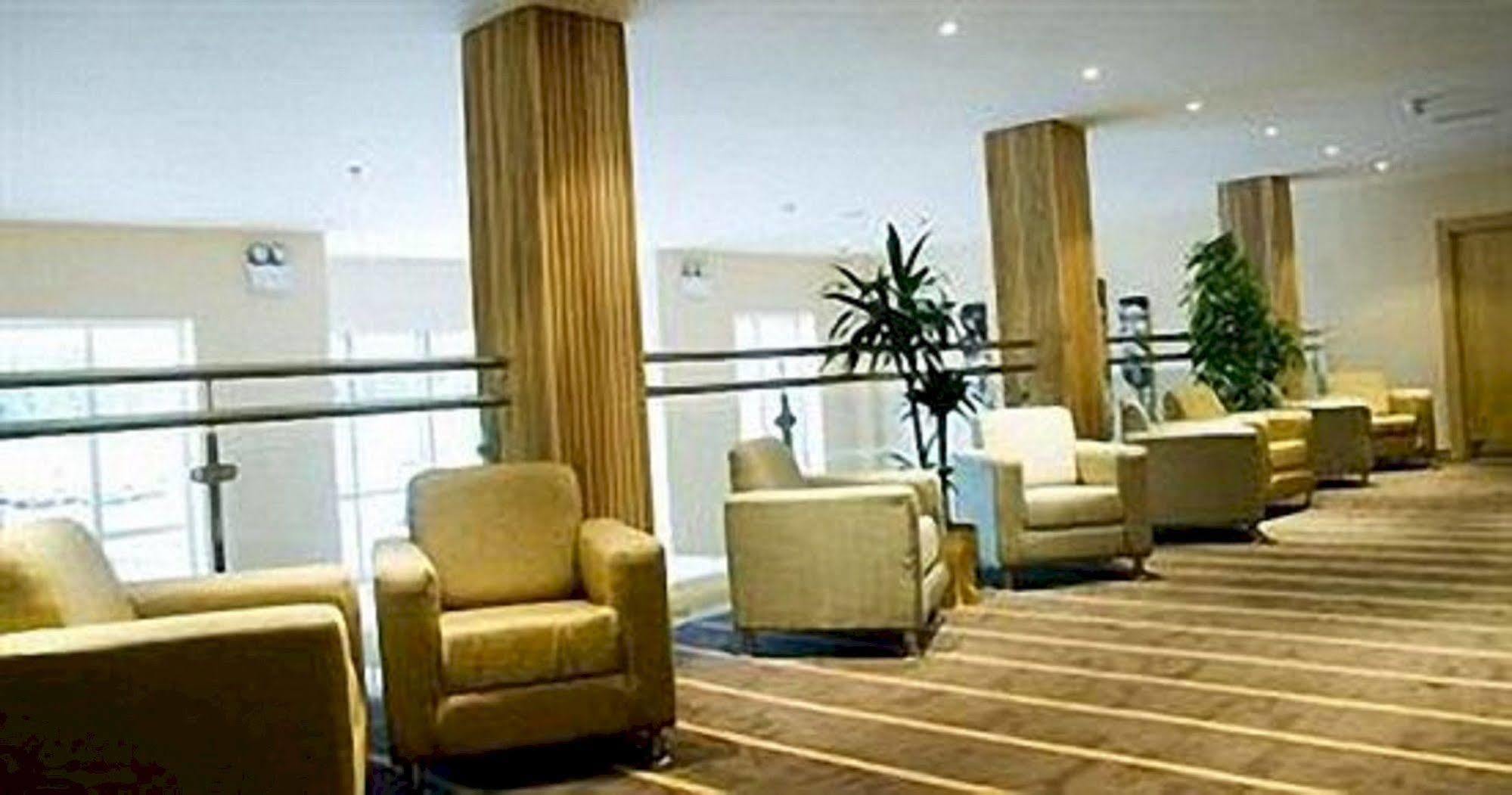 Breaffy Woods Hotel Castlebar Exterior foto